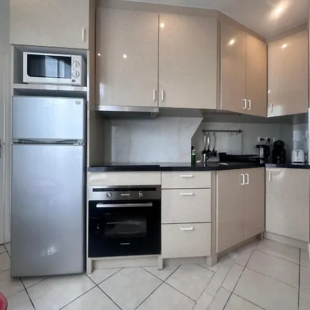 Apartment Belleville Paris